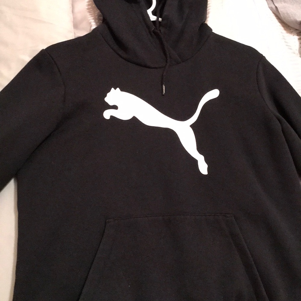 Black and white Puma sweatshirt